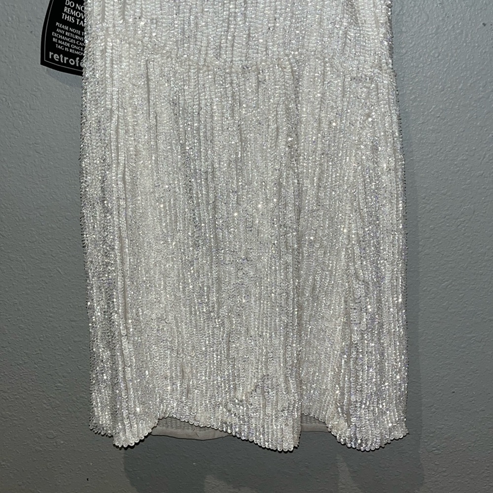 Retrofête JILL SEQUIN DRESS NWT
Size XS Color: Moonglow White - Picture 13 of 17